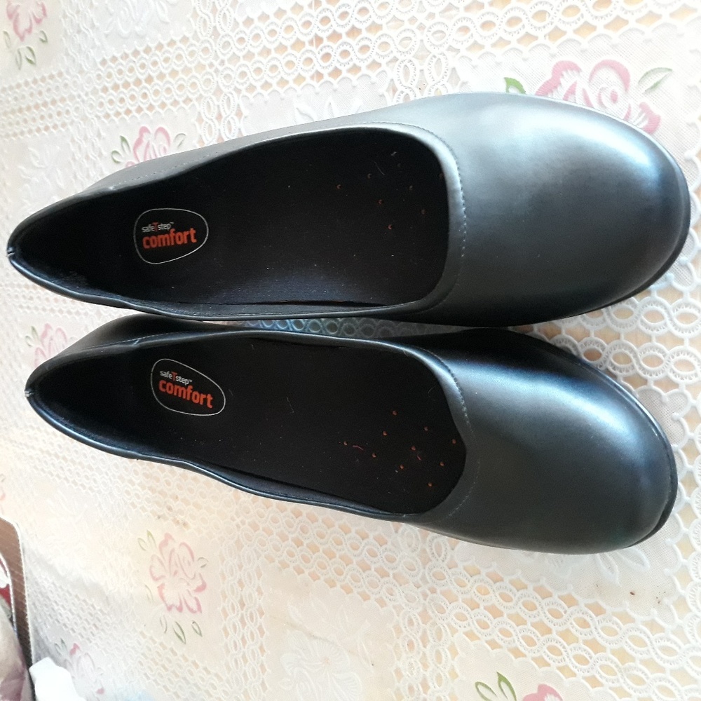 Women's Safe T Step Comfort Black Low Heels Sz 9